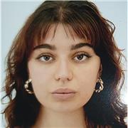 Professeur particulier donne cours particulier de soutien aux étudiants de collège à lycée